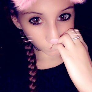 Meet your Posher, Crysinda